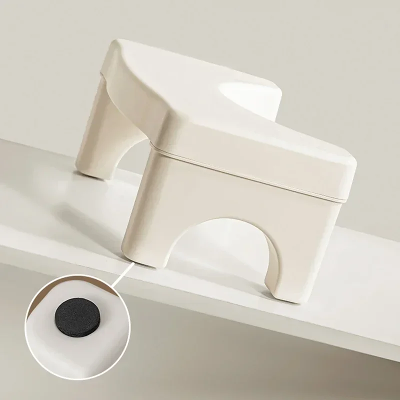 Cute Minder Bathroom Chair Shower Children Makeup Toilet Foot Stool Designer Space Saving Low Silla Plegable Trendy Furniture folding chair toilet seat stool foldable seat cushion