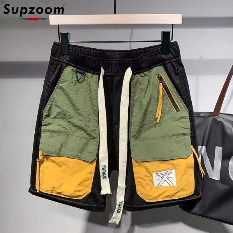 Supzoom 새로운 도착 여름 느슨한 캐주얼 하이 스트리트 트렌디 대비 색 스티치 포켓 맞춤형 작업복 반바지 남성