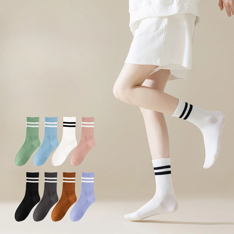 

Sports Socks, Children's Short Socks, Yoga Exercise, Fitness Cotton Socks, Sweat Wicking Black and White, Suitable for Running