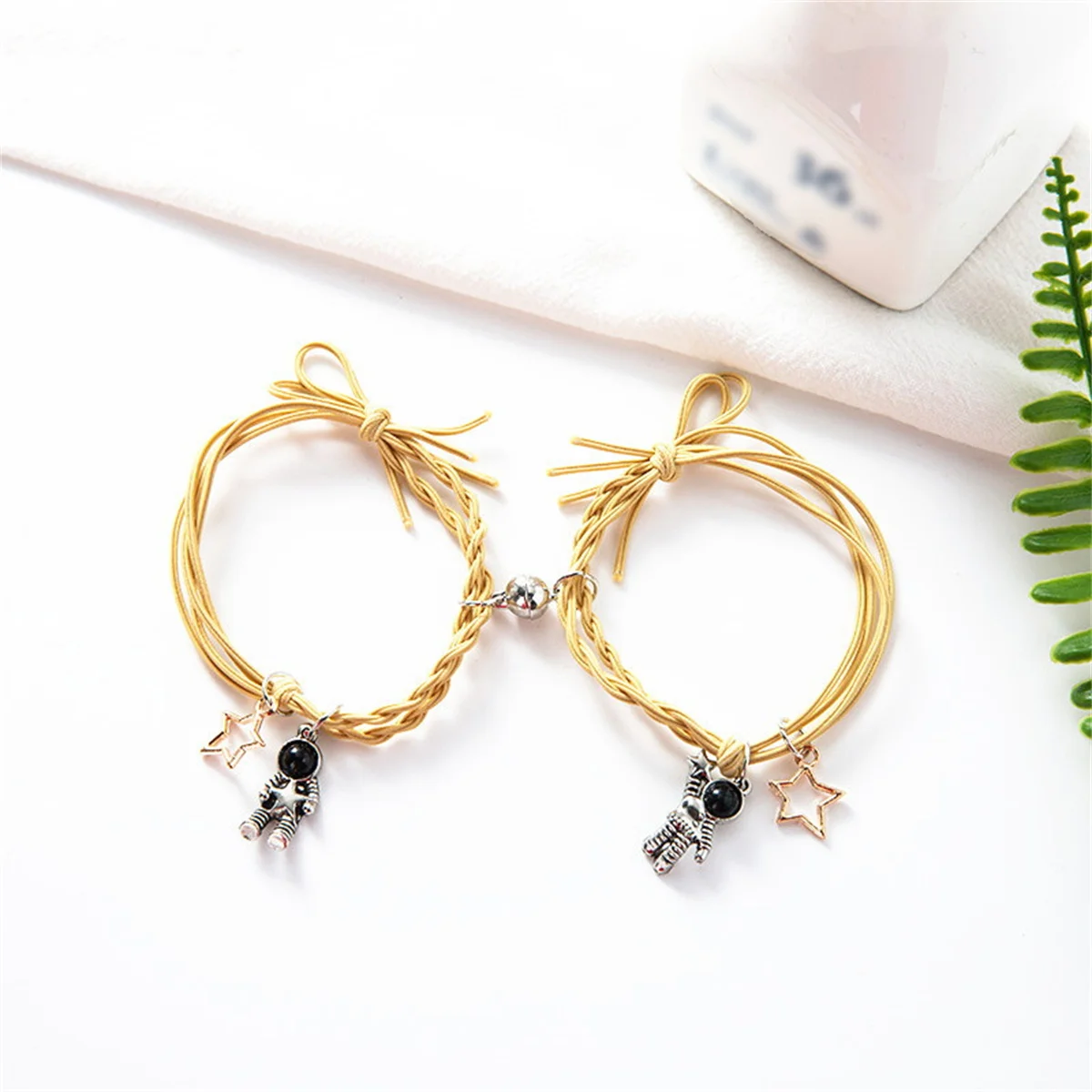2Pcs/Set Astronaut Hollow Star Couple Bracelet For Lovers Magnetic Attract Spaceman Braided Rope Bracelets Friendship Jewelry - Image 5