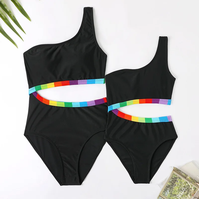 Family Matching Look Mom Girls Kids Ruffles Swimsuit Family Beach Wear Mother and Daughter Swimwear Outfit Women Stripe Swimsuit 2