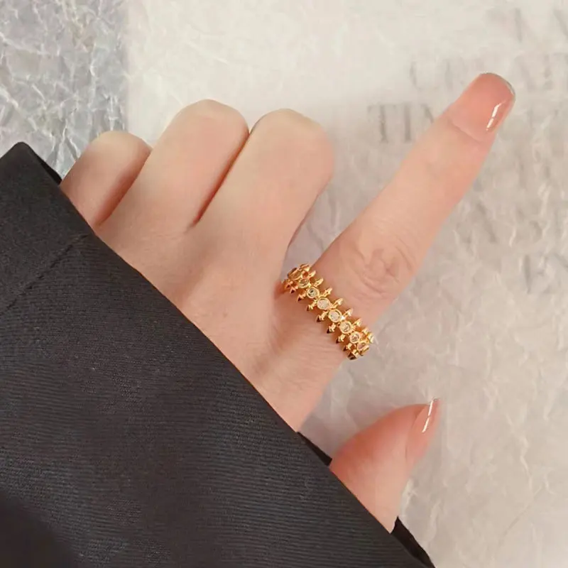 

Женский комплект из браслета и кольца, серебро 925 пробы