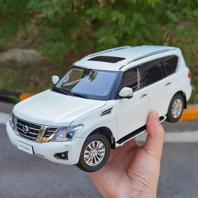 日産パトロール-子供向け合金おもちゃ,スケール1:18,シミュレーション ...