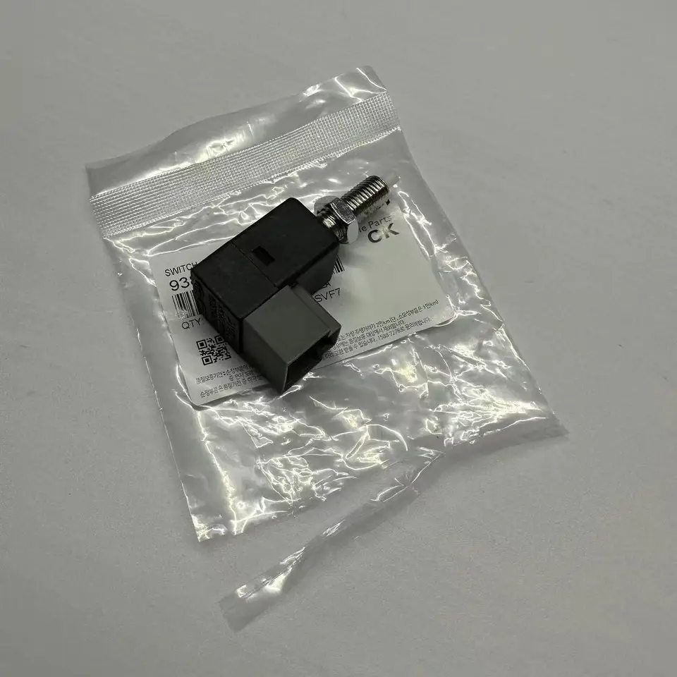 Per Hyundai Compatibile 2Pin Interruttore Luce Freno per Modelli i10, i20, ix35 e Santa Fe Prestazioni Stabili