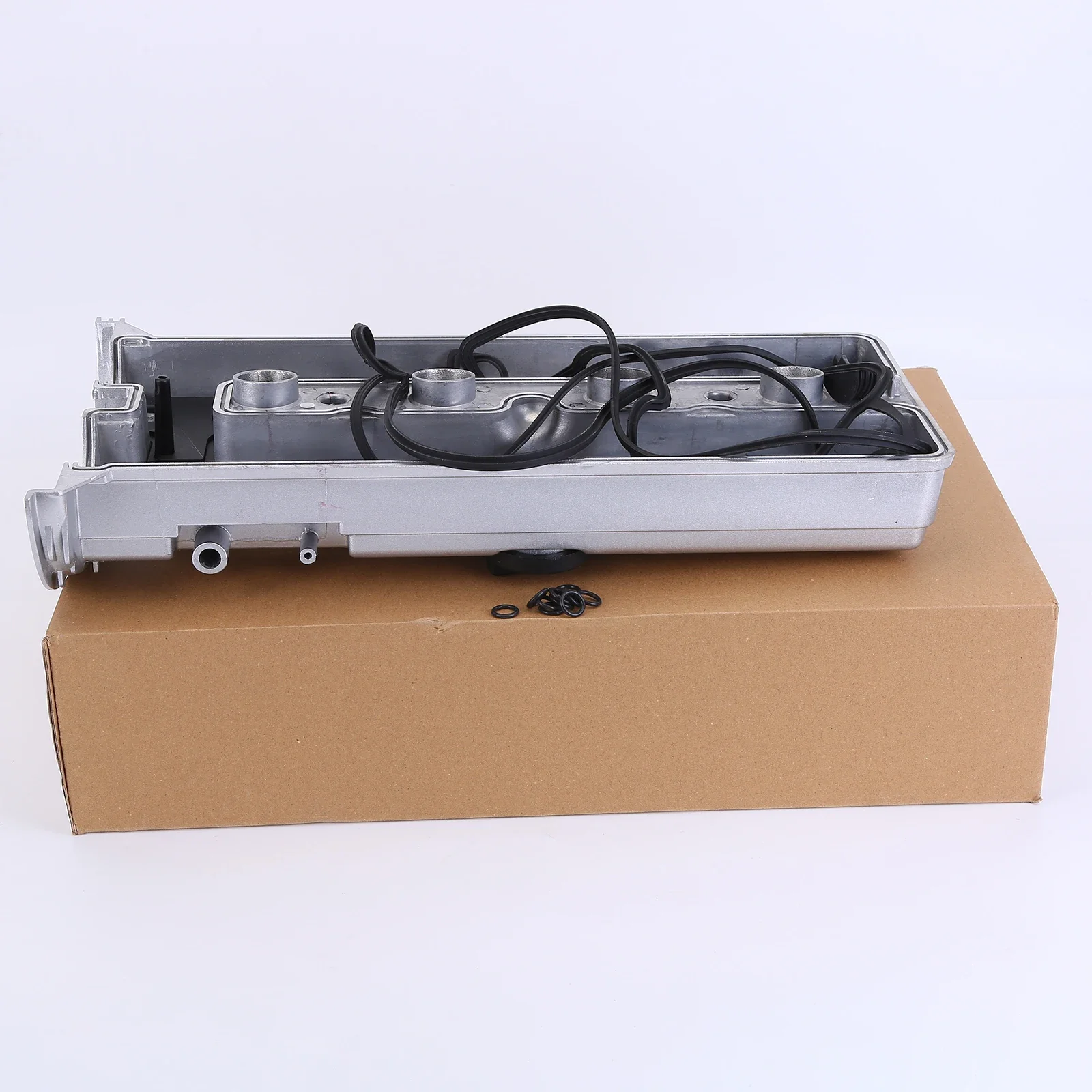 55558965 Engine Valve Cover with Gasket Compatible for Golf Vauxhall Z20LEL Z20LEH Z20LER Z20LET