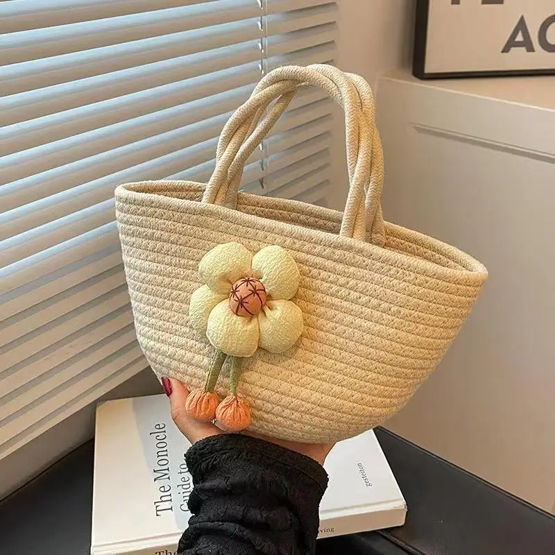 

Small fresh pastoral style Korean woven bag picnic spring outing flower basket versatile bag niche design casual hand bag