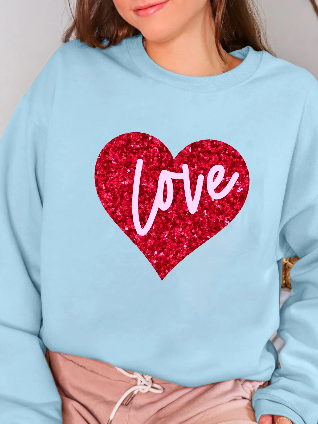 Lovely Spring Woman Sweatshirt Red Heart Graphic Print Fashion Casual Comfort Long Sleeve  Pullover for Holiday Outfits