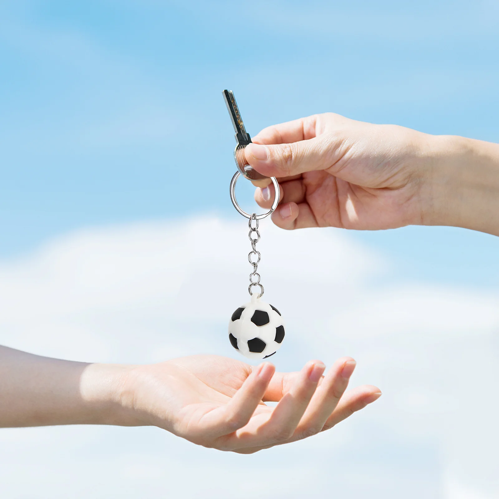 12 Pcs Football Keychain Soft Rubber Zinc Alloy Keyring Bag Pendant Charm Keychain Decor Team Sports Souvenirs Birthday Gift