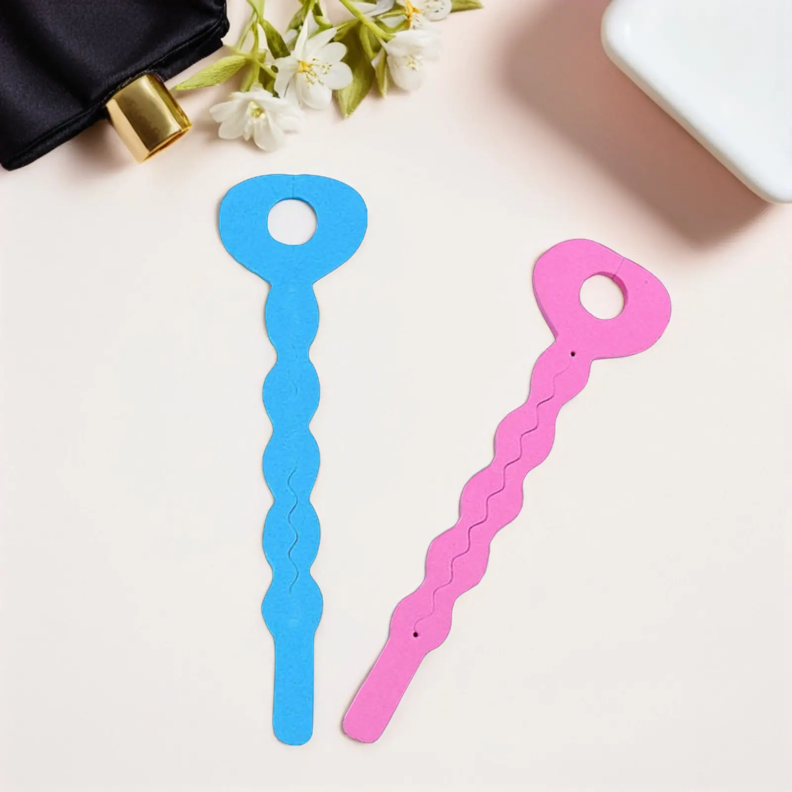 24Pcs 스폰지 컬 스틱 슬리핑 헤어 롤러 안전한 DIY 헤어 컬러 스틱 패션을위한 휴대용 경량 미용 도구