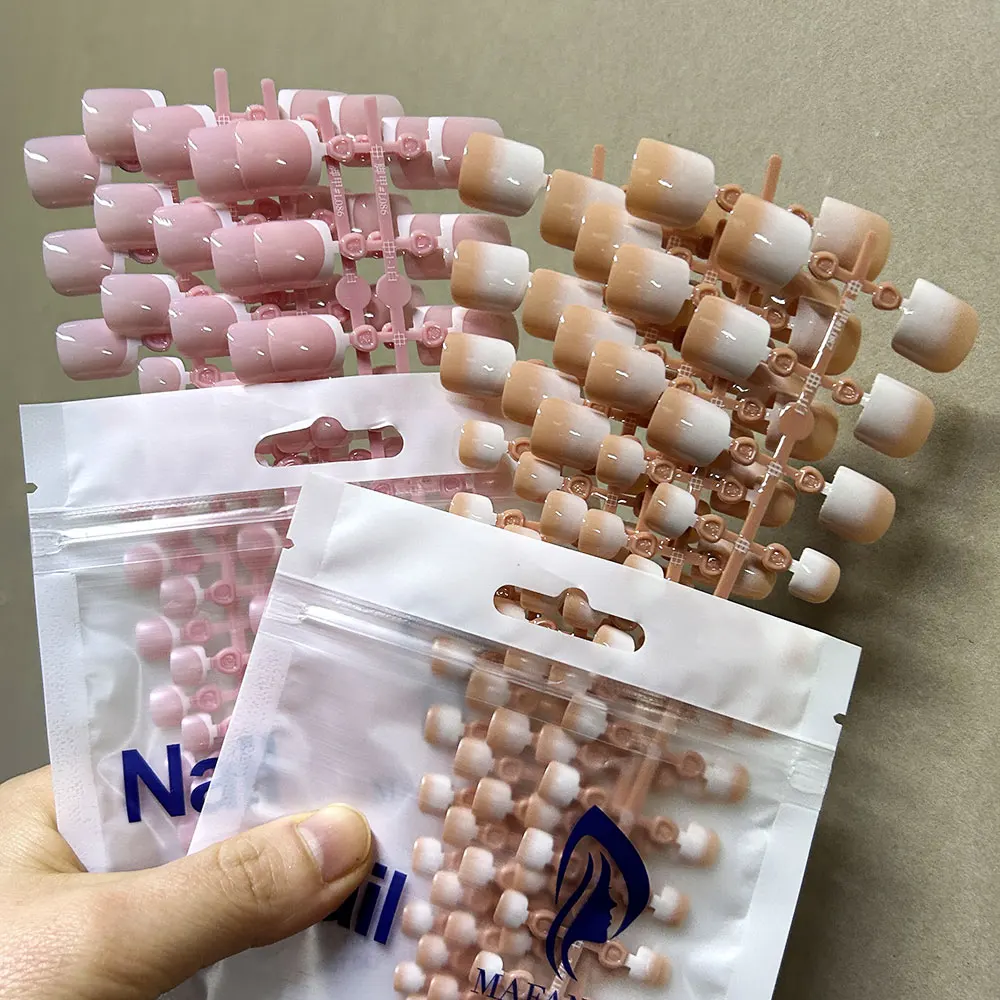 White Shellac Toes: The Real Deal Behind These Glossy French Press-Ons ...