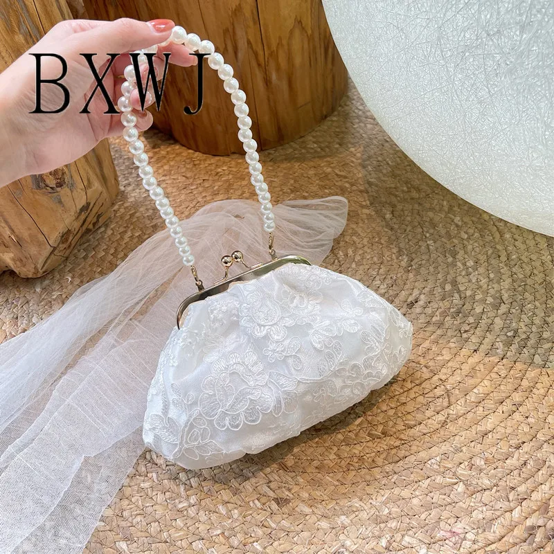 

Retro Chinese Style Handmade Embroidered Handbag for Women Pearl Handle Banquet Clutch Purse White Elegant Female Evening Bags