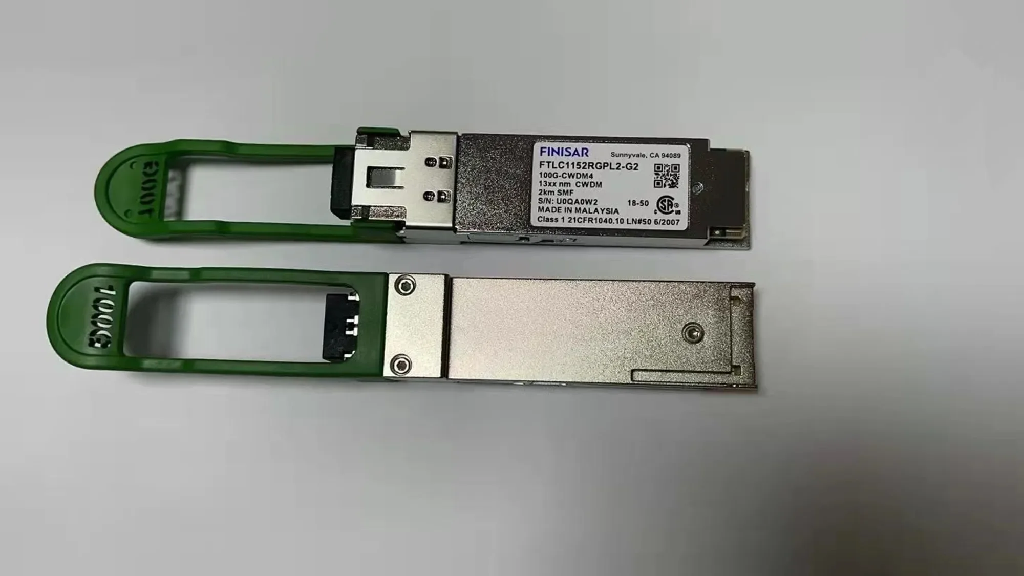 Finisar LC QSFP 100GB 2KM Fiber Optical Module FTLC1152RGPL2-G2 FTLC1152RGPL2 100G-CWDM4 13XX NM CWDM QSFP 100G 2KM Transceiver finisar 100g 10km fiber transceiver ftlc1154rdpl 100gbase lr4 10km smf 13xx nm lan wdm 100gb optical network module