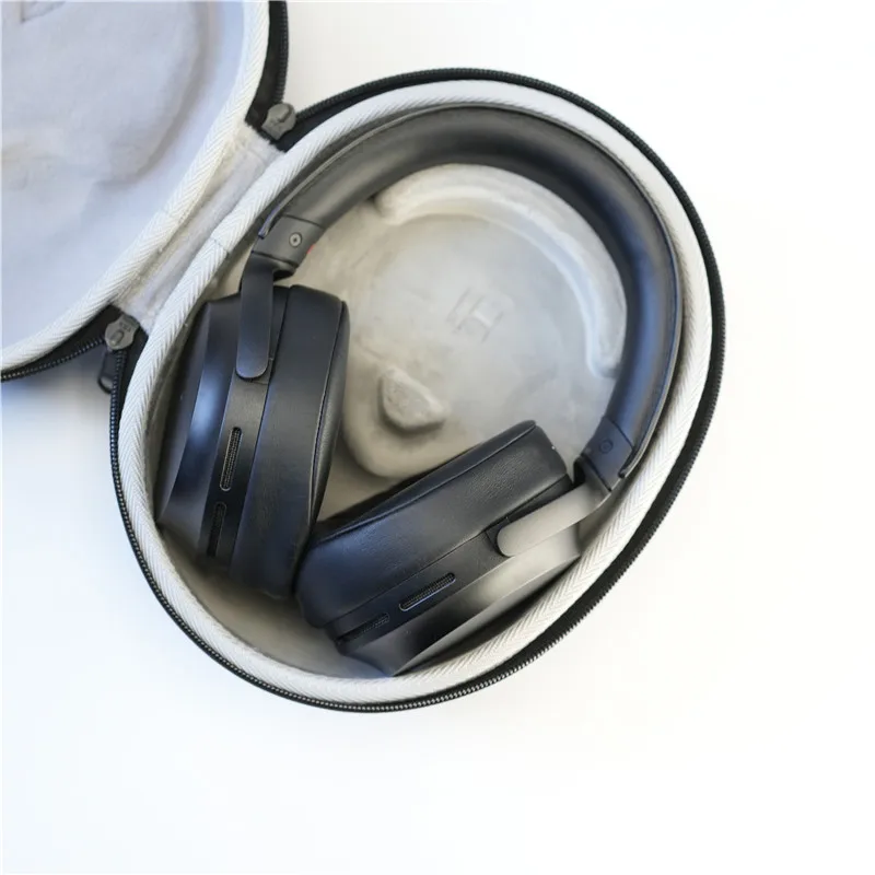 SONY MDR-Z7M2（専用ケース付き） SONY MDR-Z7M2（専用ケース付き