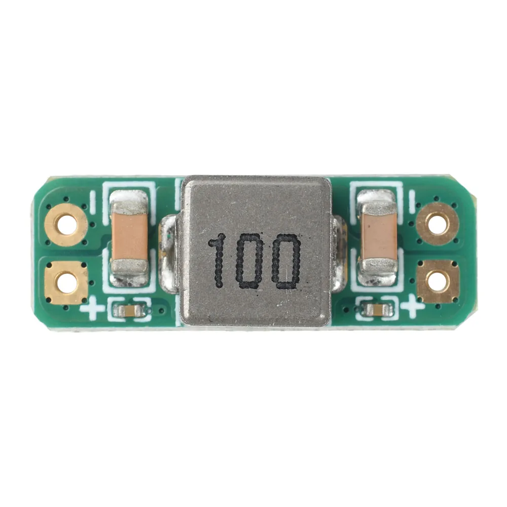 Gros plan sur le filtre LC 3A pour transmission FPV avec ses composants électroniques