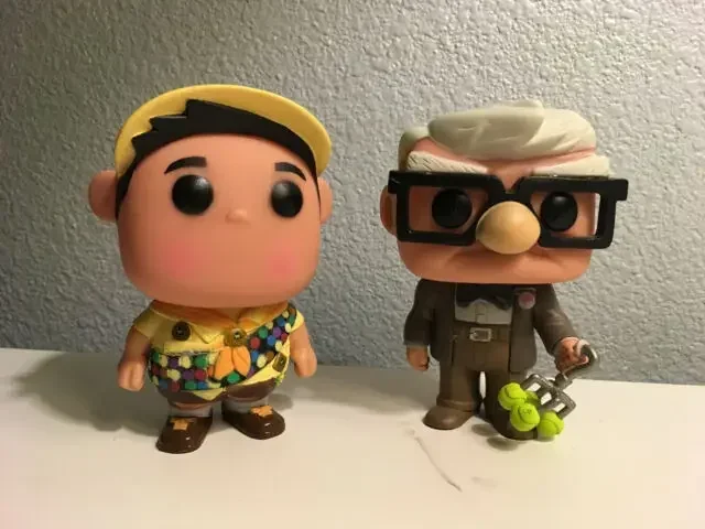 thumbnail image 2 of Nueva colección de figuras de vinilo de PVC FUNKO POP Disney Pixar Movie UP CARL #59 Russell 60#, modelo de juguetes para niños, regalos de cumpleaños, 2 of 5