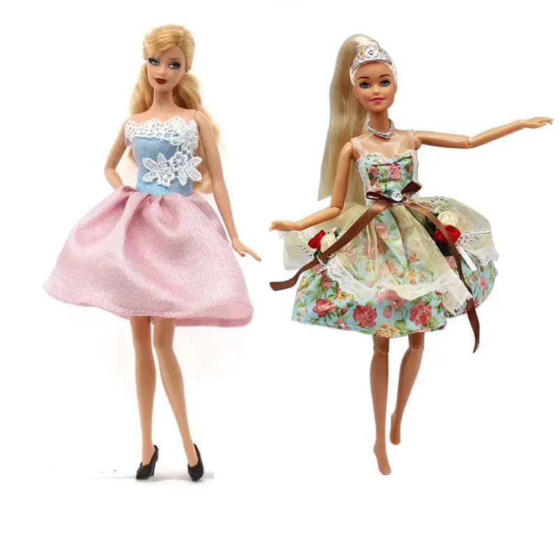 Jogo da Barbie boneca: Barbie vestida para casamento foi atacada por uma  menina má ! 