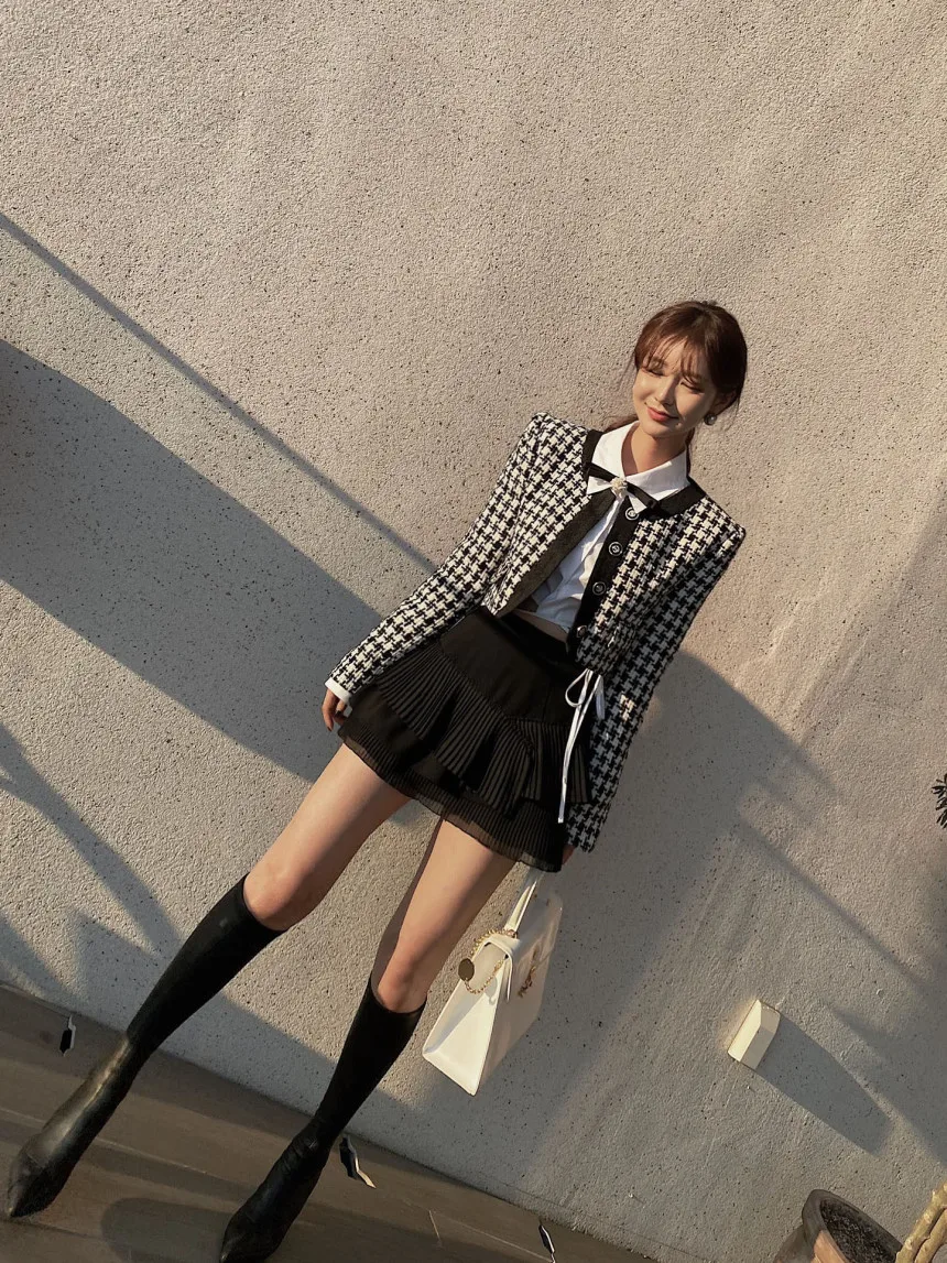 Elegant Cropped Jacket Women French Vintage Single Breasted Long Sleeve O-neck Top Autumn Y2k All-match Houndstooth Coats New