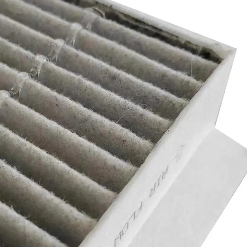 Filtre d'habitacle charbon actif pour ZEEKR 001 et 009, emballé dans un sachet plastique transparent, prêt à être installé.