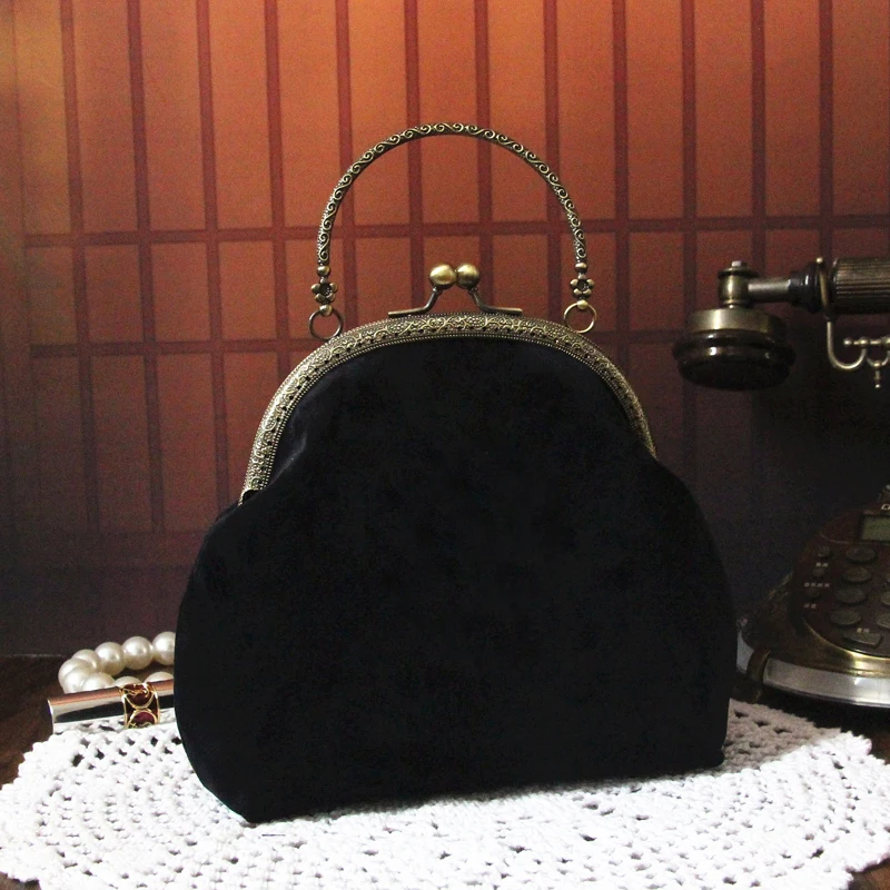 Vintage Black Lock Shell Bag Bags Fringe Tassel Classic Chic Lady Women Mother Gift Bags Women's Handbags Purses 120CM Chain