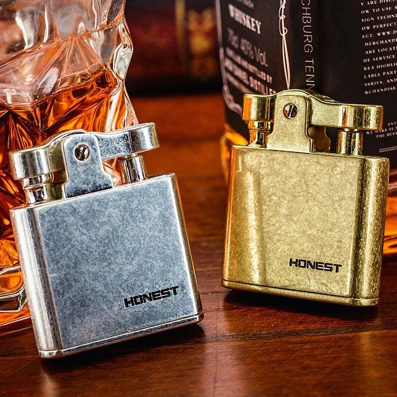 Briquet à Cigare Honest – Métal Laiton, Kérosène, Coupe-vent, Style Créatif