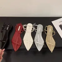 Sandales plates pour femmes 2026 Nouveauté été Sandales tendance style romain sexy et confortables à talon bas Zapatos Mujer 1