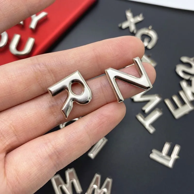 26PCS Alphabet Garment Rivets Silver Metal Leather Crafts DIY Studs Spikes Nailhead Rock Punk Garment Clothing Sewing Decoration 26PCS Alphabet Garment Rivets Silver Metal Leather Crafts DIY Studs Spikes Nailhead Rock Punk Garment Clothing Sewing Decoration