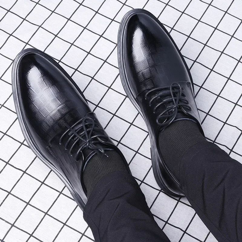 2023 Men's Luxury Business Leather Shoes Genuine Leather Black British Pointed Head Men Casual Fashion Formal Small Leather Shoe