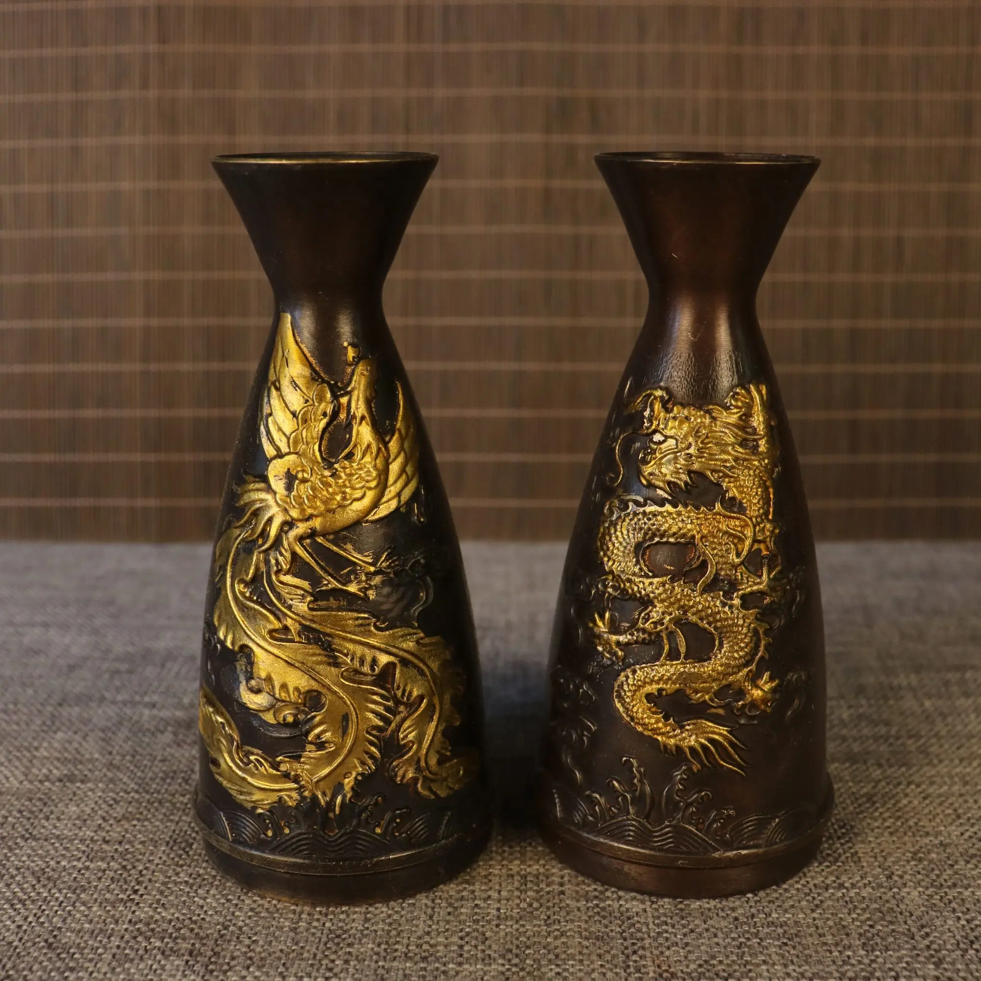 

Позолоченный Дракон и Феникс Chengxiang винная чаша китайская Бронзовая коллекция