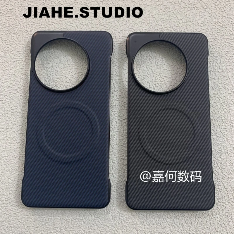 Shockproof Carbon Fibre Hard Shell Case with Wireless Charging