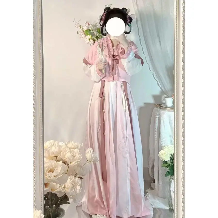 Рисунок 6 - Женское традиционное платье