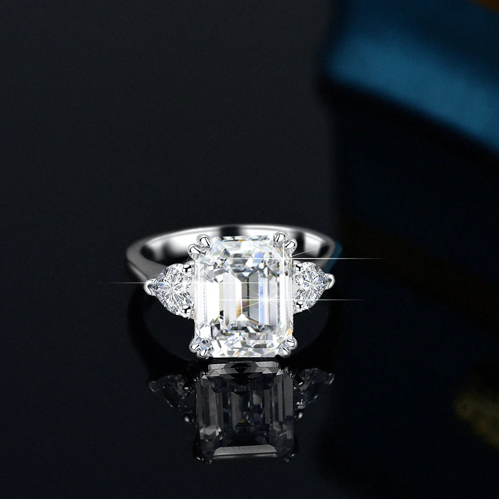 

Женское прямоугольное кольцо из платины 18K gold 4 карат муассанит PT950