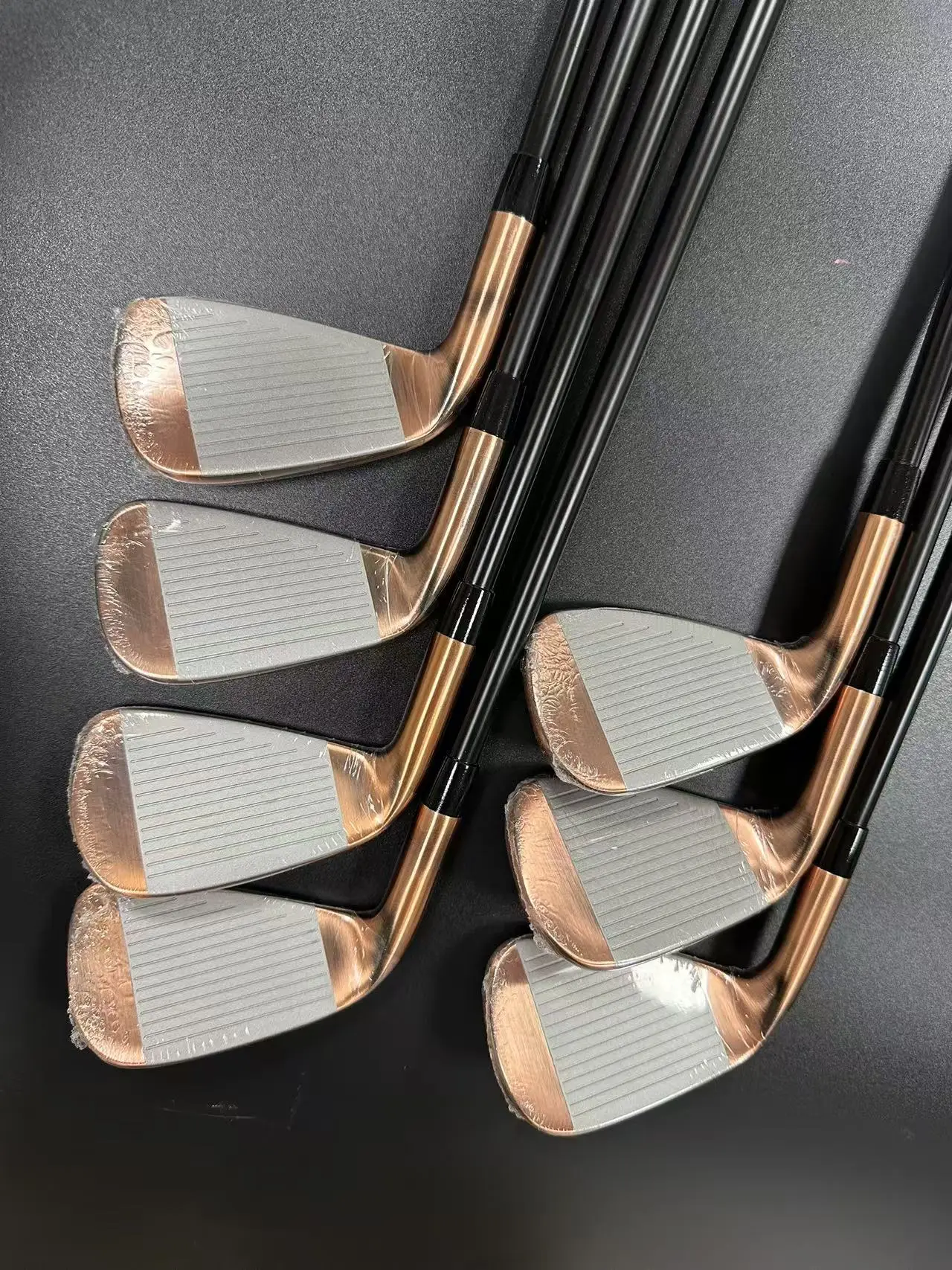 Golf Irons Copper Color Set P 790 456789p with Shaft and Grip P790 Golf Club Iron set 8pcs Head Cover