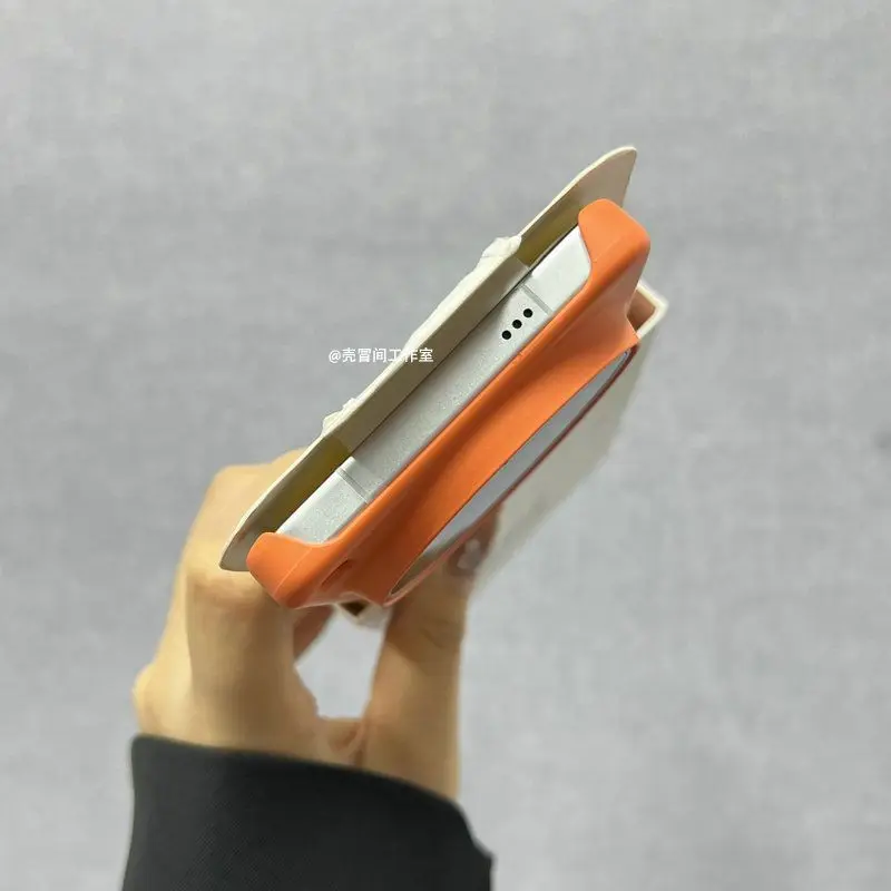 Sleek and Durable Fall Protection Hard PC Case with Heat Dissipation