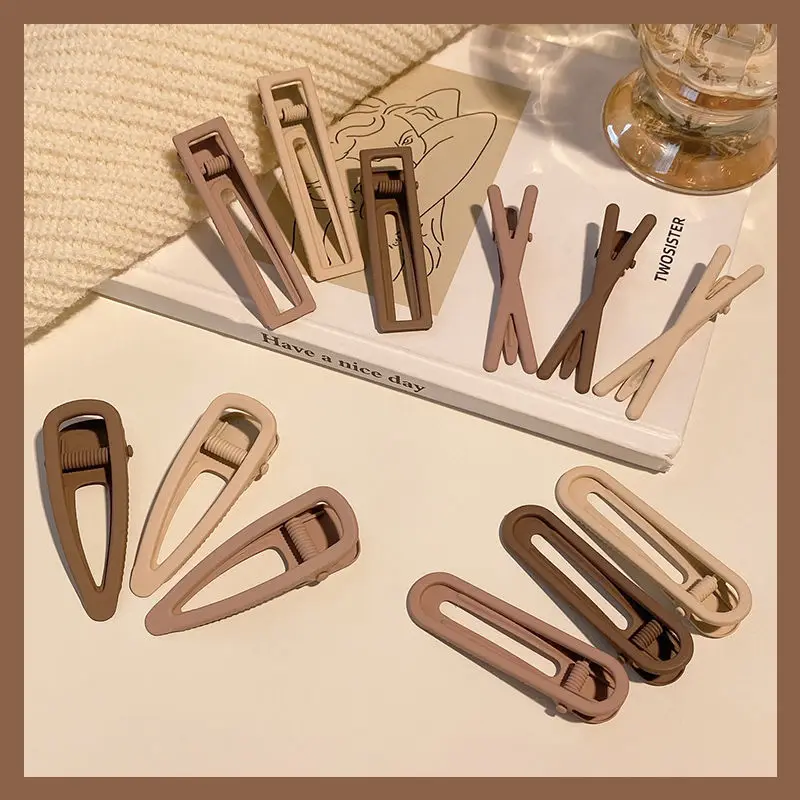 

3/4pcs Frosted Simplicity Hairpins Star Oval Triangle Square Hair Clips Vintage Geometry Hair Barrettes Girl Hair Accessories