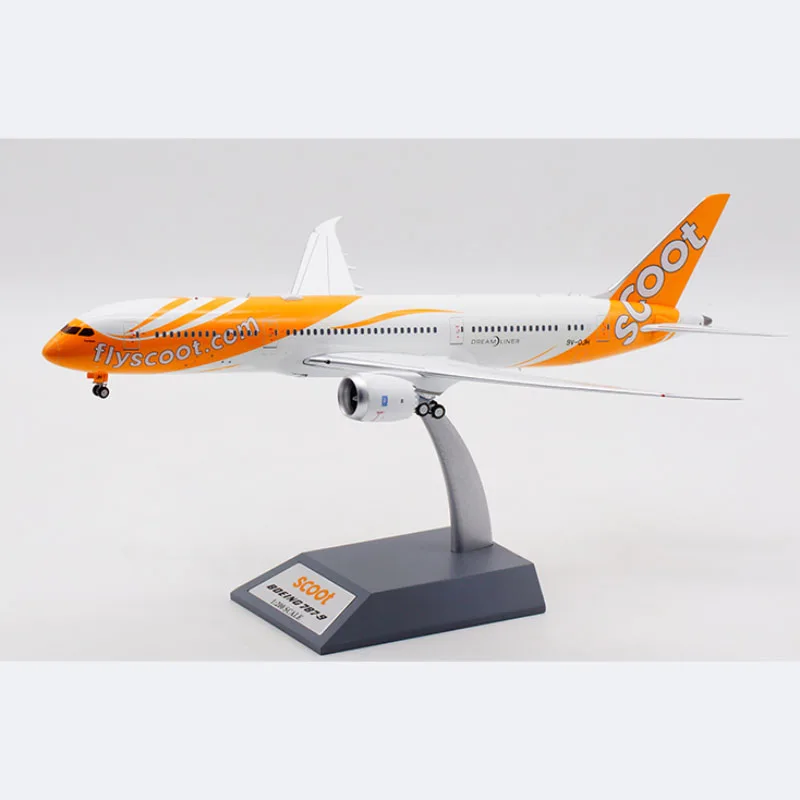 

1/200 Scale Singapore Scoot Airlines B787-9 9V-OJH Diecast Alloy Simulation Model Aircraft Collection Display Ornaments Toys Fan