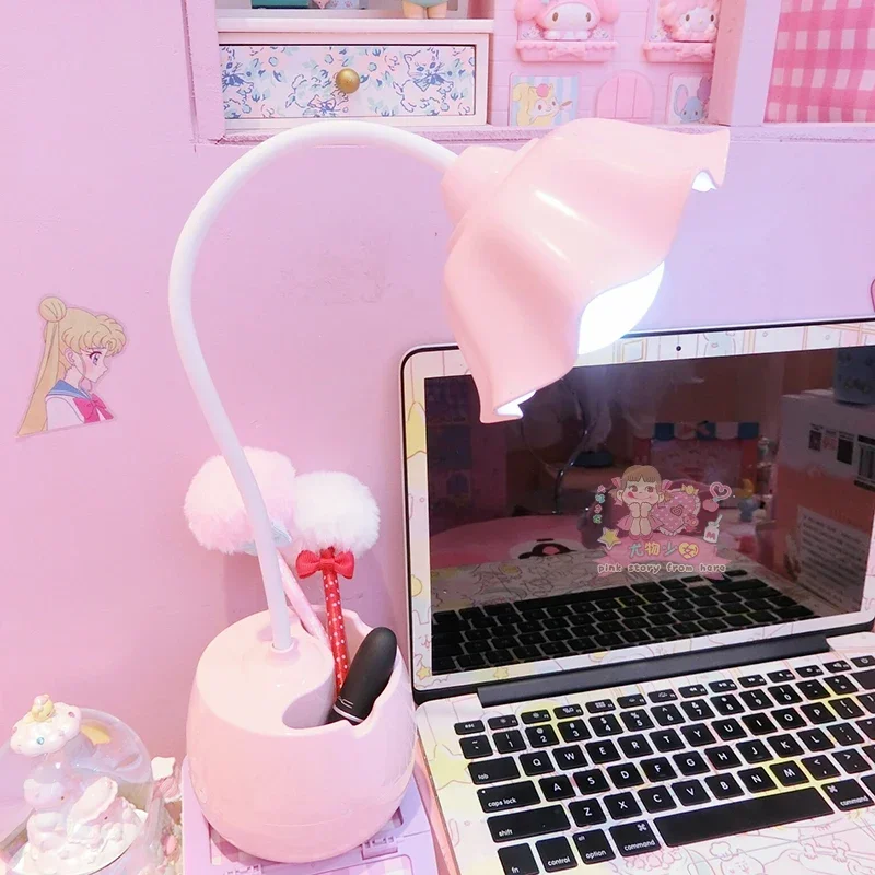 

Lovely 3 Levels Dimmer Pen Case Base Student LED Desk Lamp Girls Charge Bedside Lamp for Bedroom Studyroom Reading Table Lamp