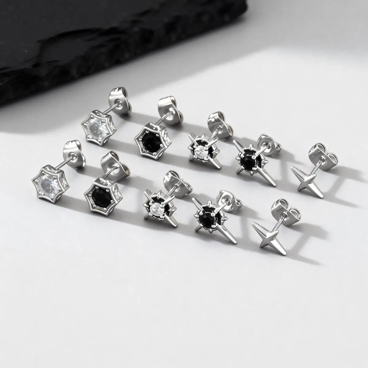 Hip-Hop-Stern-Ohrstecker für Männer und Frauen, Silberfarbene Zirkon-Stern-Mini-Ohrstecker, Minimalistische Ohrlochpflege-Accessoires Geschenke – Detail 3