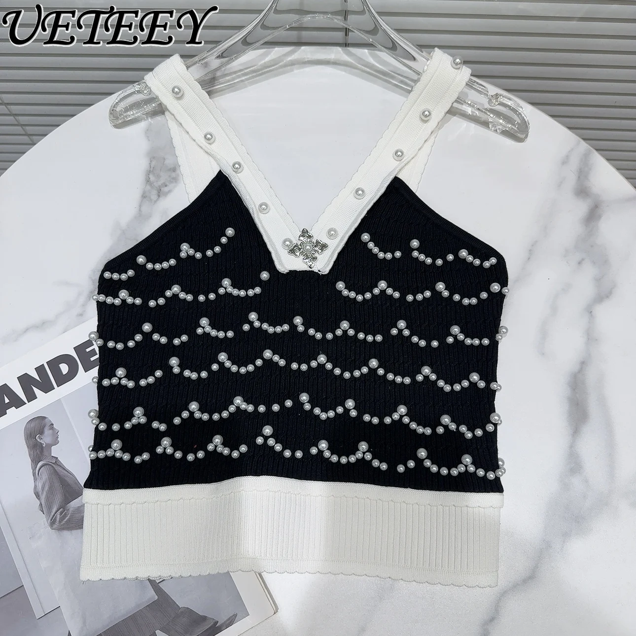 

2024 Summer New Chic Pearl Beaded Design Color-Contrasting Stripe Black Vest Camisole Women Sweet Cool Knitted Camisole Y2k Tops