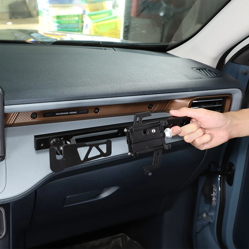 

For Ford Maverick 2022 Car co-pilot dashboard expands mobile phone bracket walkie-talkie stand Aluminum alloy interior accessory