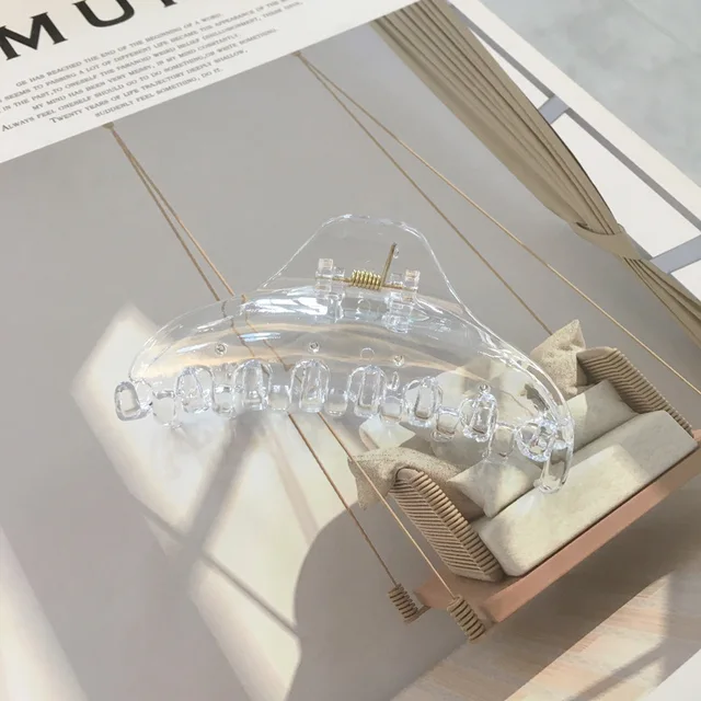 2022 New Claw Clip for Women Tough Colorful Plastic Hair Claw Large Size Hair Clamps Claw Clip Crab Chic Hair Accessories Gift 0240-5-9cm