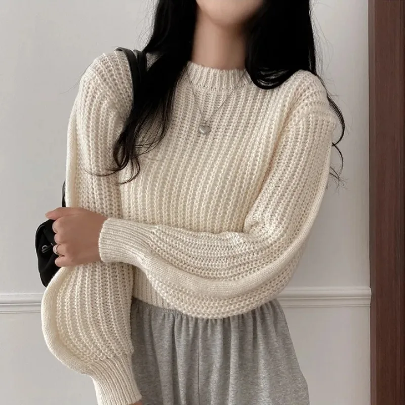 Autumn and Winter Women's Clothing Elegant Short Lantern Sleeve Sweater New Round Neck Pullover Solid Color Slim-fit Knitwear