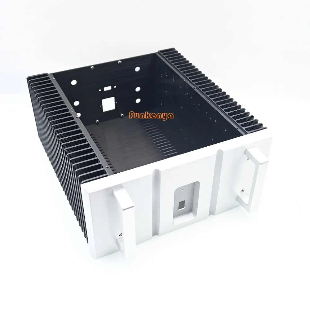 アチューメント３つ 340x150x355mm Anodized Aluminum JC3 Hi End Enclosure Rear