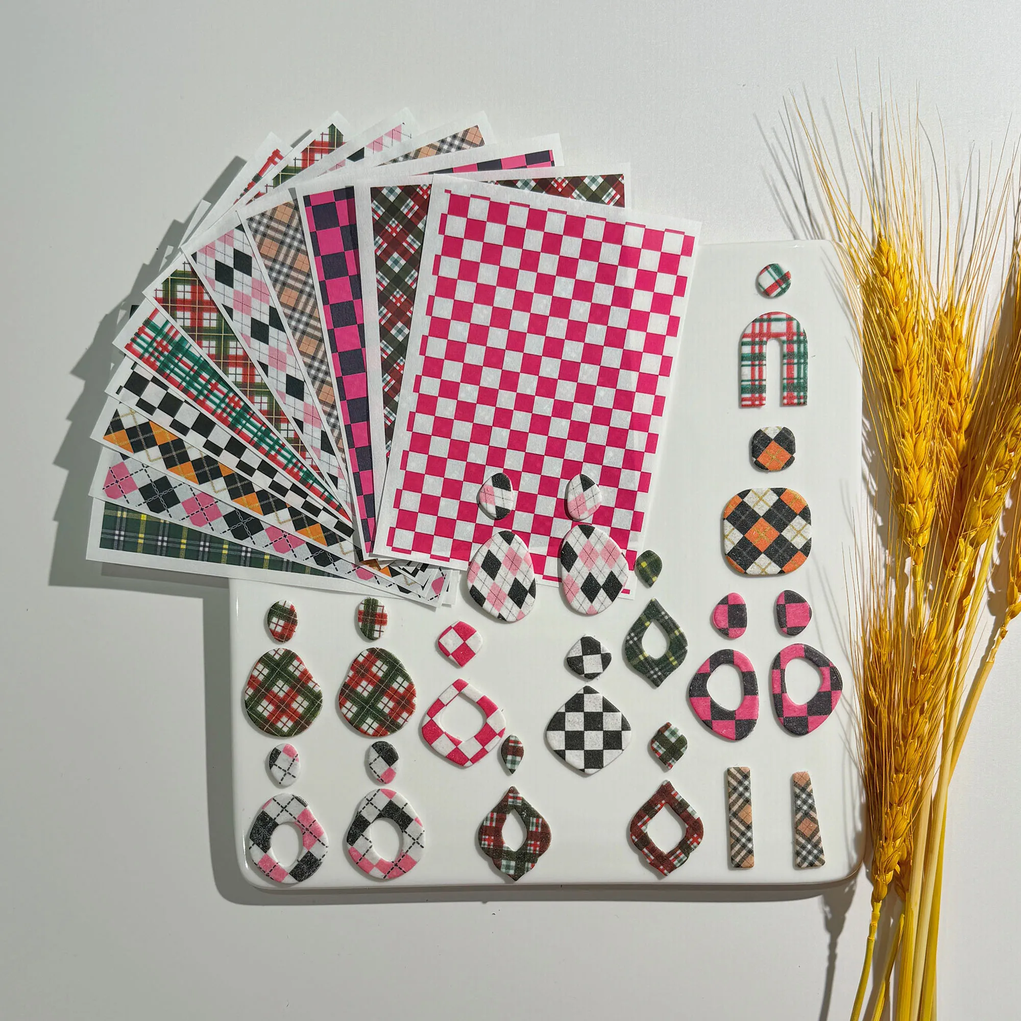 Description Picture 2 of itemPolymer Clay Special Watercolor Transfer Paper Striped Checkerboard Pattern DIY Soft Pottery Earrings Jewelry Coloring Tools