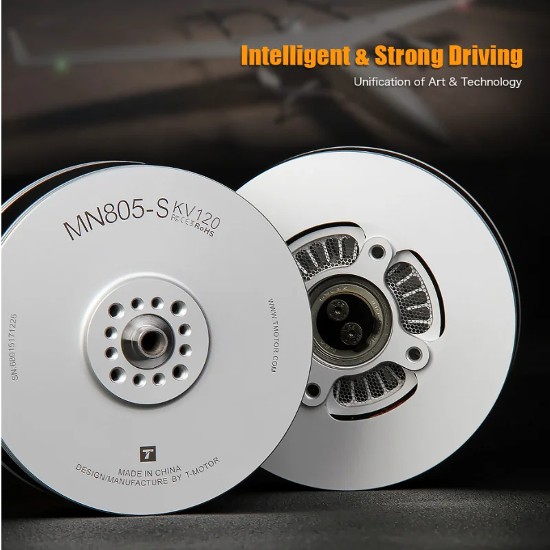 Gros plan sur le bobinage cuivre et l'aimant du moteur brushless T-Motor MN805S Navigator.