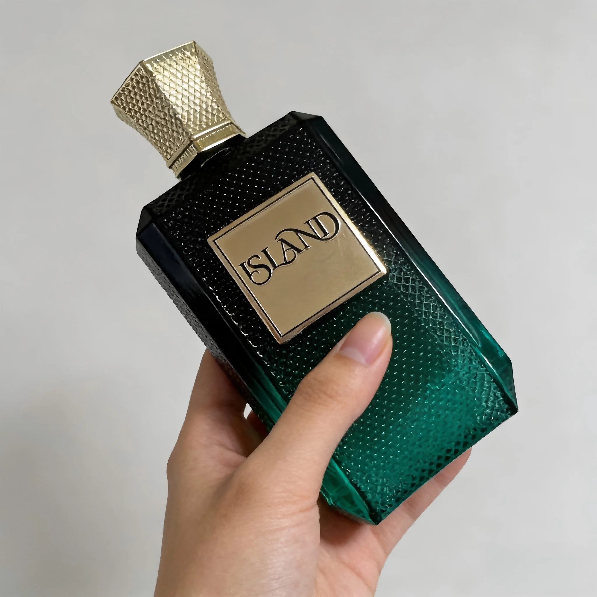 Profumo extrait unisex island cocco tropicale e brezza marina_voghion.com