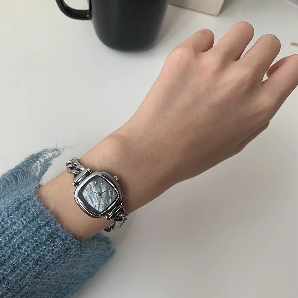 Fashion Temperament Minimalism  luxury Fritillaria quartz Watch For women's girl Student gift  Women's accessories
