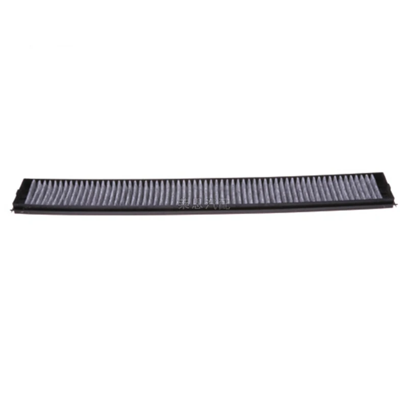 Comparaison de taille du filtre d'habitacle BMW 3 E46 X3 E83 avec une règle, dimensions 660x95x20mm.