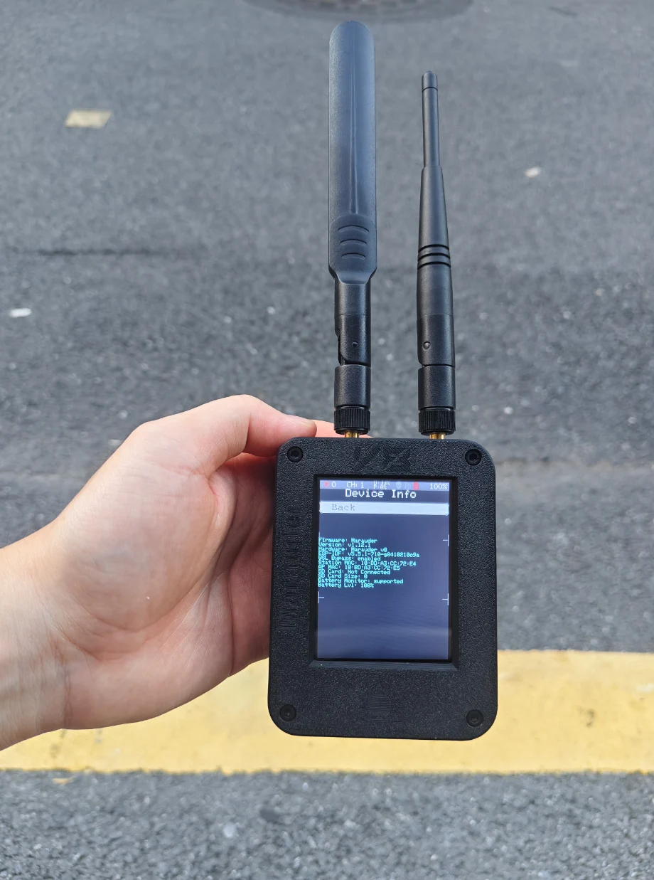 รูปสินค้า ESP32 Marauder V8 อุปกรณ์อิเล็กทรอนิกส์ครบเครื่อง 2.8 นิ้ว