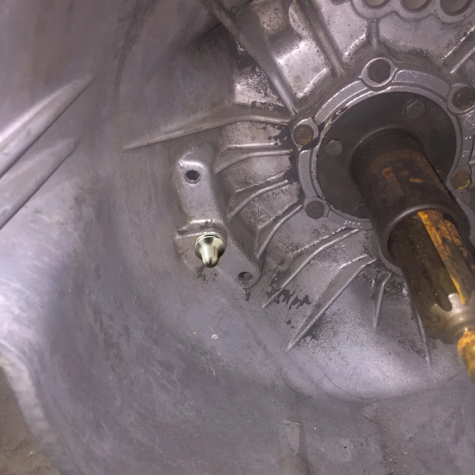 21511223328 스테인리스 스틸 포크 클러치 핀 클러치 피벗 핀 BMW E36 E46 E90 E39 E60 F10 F30용