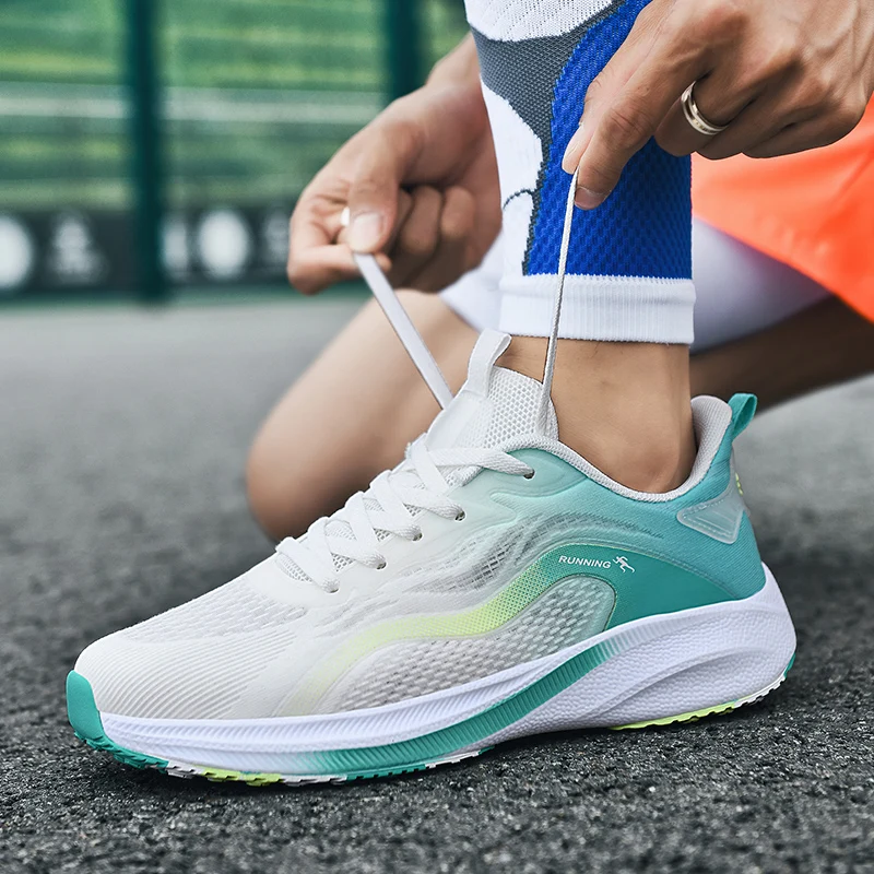 New Golf Shoes Men's Comfort Golf Shoes Outdoor Track and Field Sports Shoes Light Mesh Walking Shoes Golf Sports Shoes